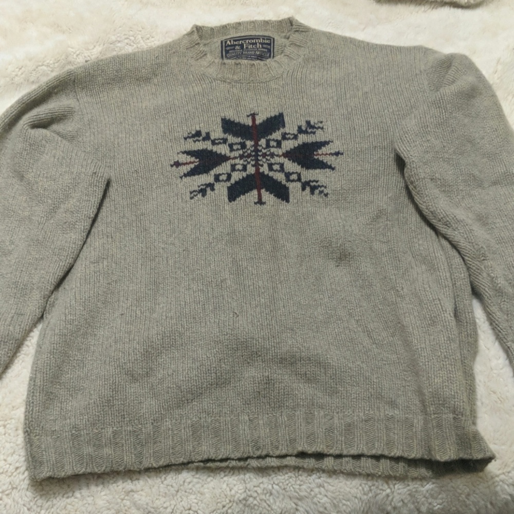 Men's sweater